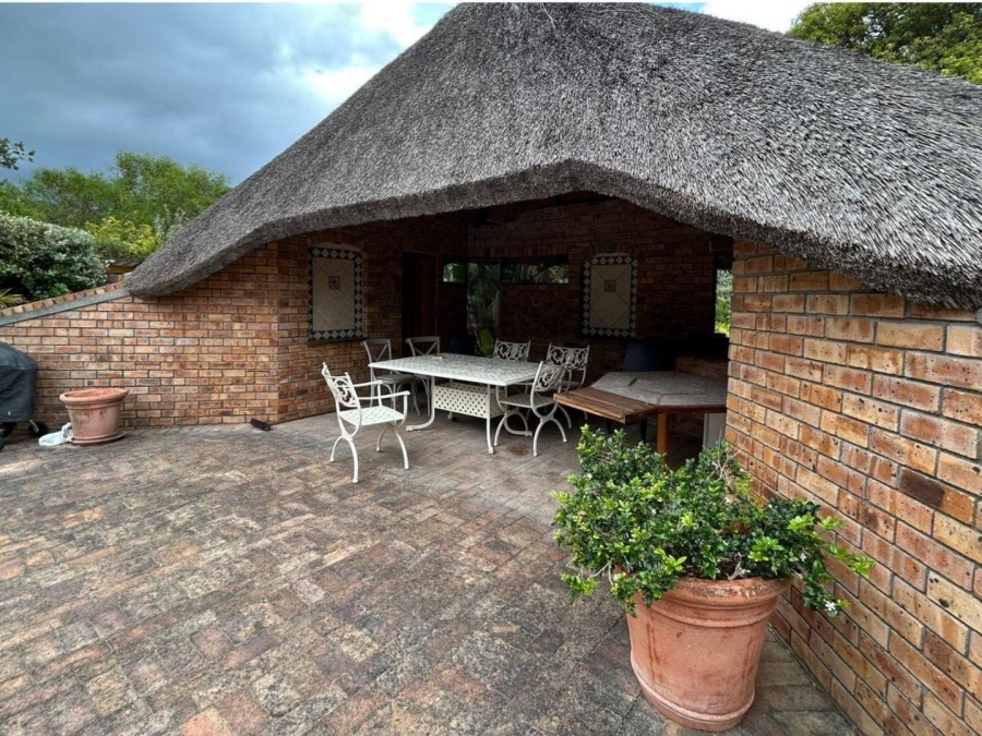 To Let 4 Bedroom Property for Rent in Constantia Western Cape